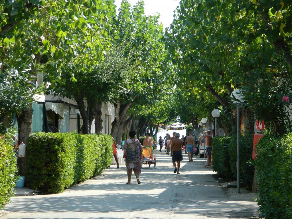 Camping Johnny Hotel Marina Palmense Exterior photo